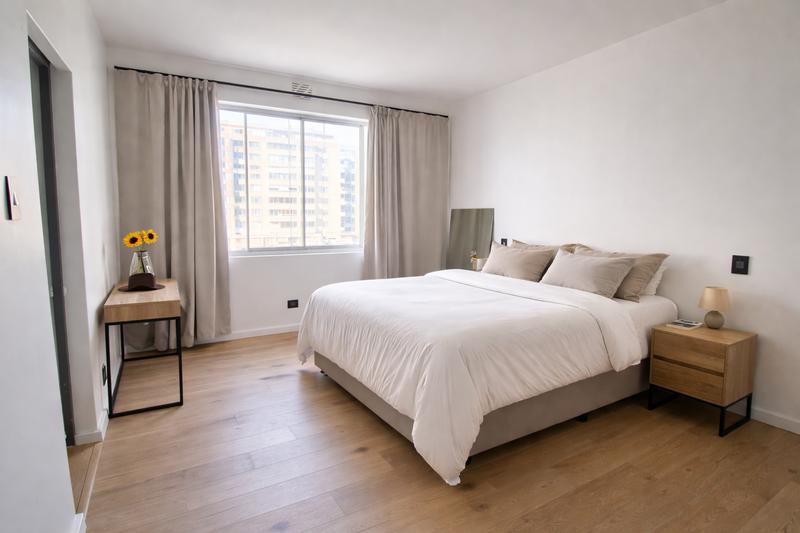 1 Bedroom Property for Sale in Sea Point Western Cape